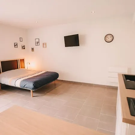 Franc-Bisontin - Unique ! 4 Logements Disponibles Besançon Exterior foto